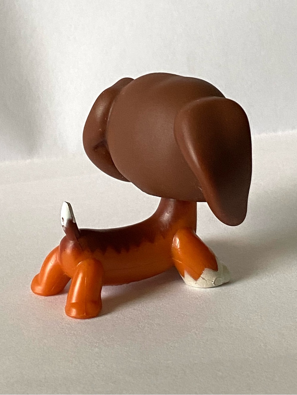 Littlest Pet Shop (LPS) 2006 Brown Dachshund Figurine with Green Eyes - Picture 13 of 14